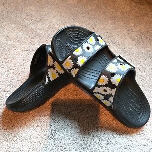 Croc Daisy Slides